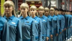 还能够向仆人发送电子邮件、上彀升级本人的程